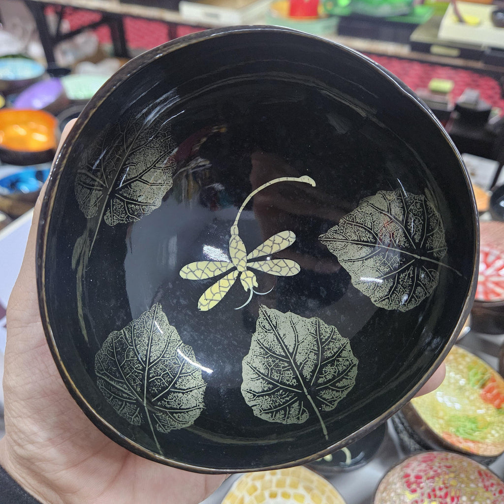 Custom Coconut Bowl – Handmade Mother of Pearl Inlay, Snack Bowl